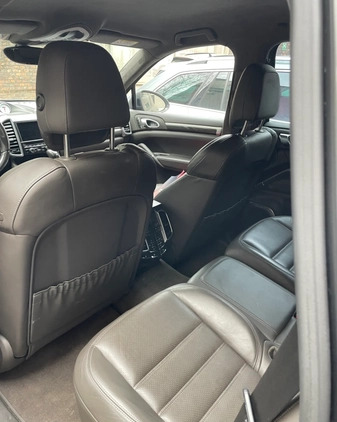 Porsche Cayenne cena 221400 przebieg: 196500, rok produkcji 2015 z Gliwice małe 29